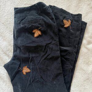 CUTE EMBROIDERED PANTS